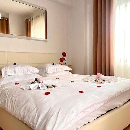 Onde Del Mare Apartment Sarandë Eksteriør bilde