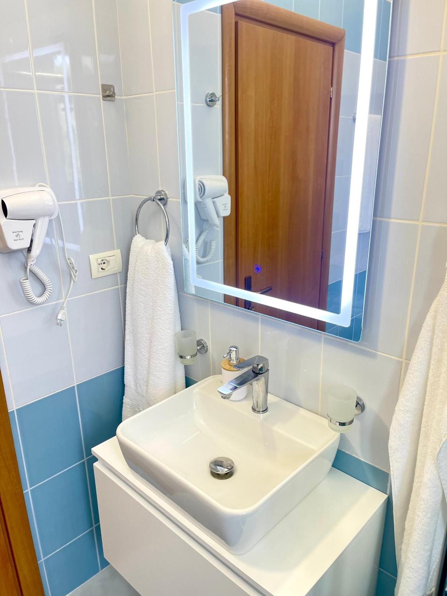 Onde Del Mare Apartment Sarandë Eksteriør bilde